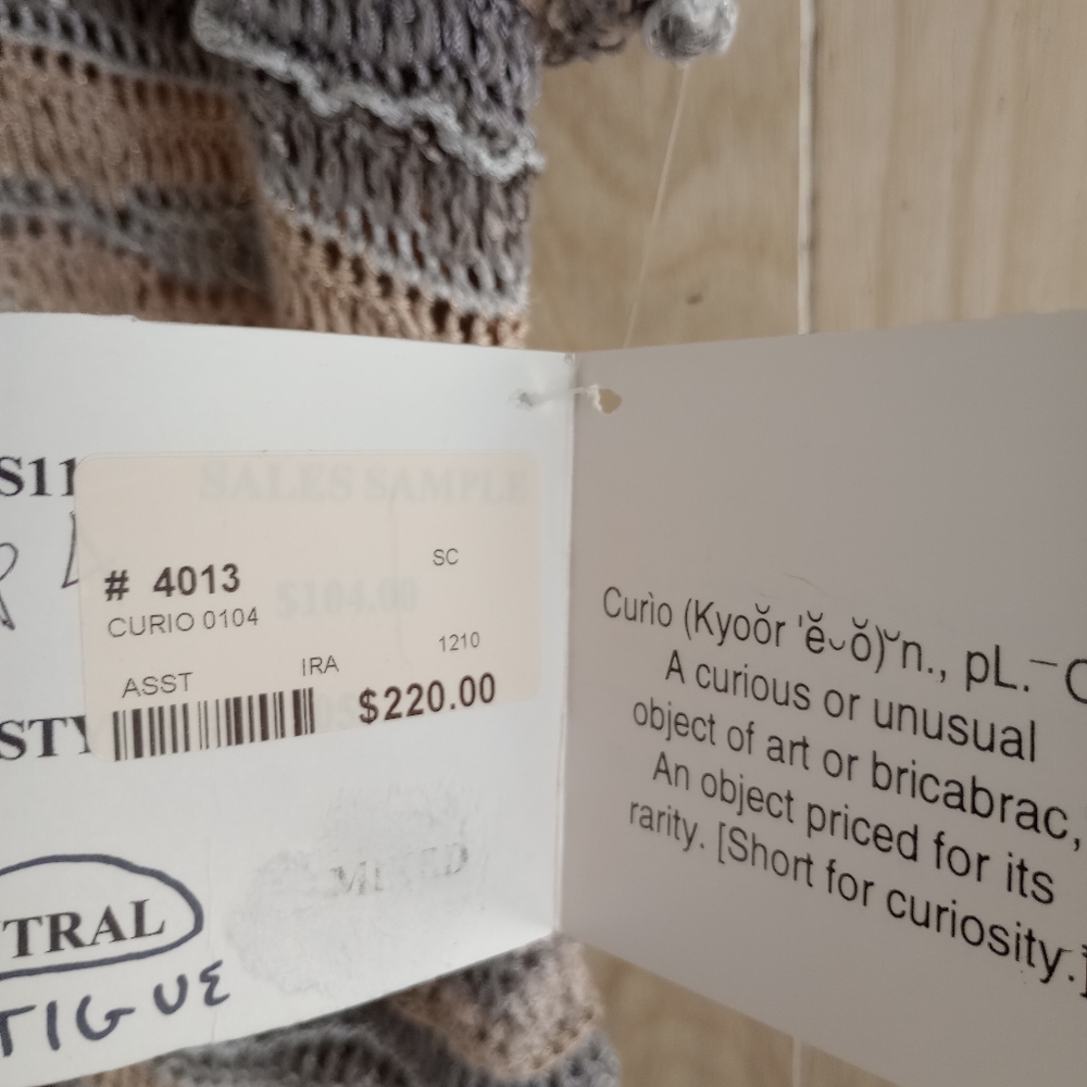 Curio Sweater - Picture 6 of 10